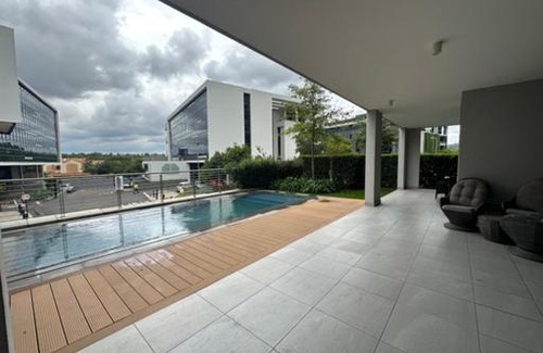 Menlyn Apartment | Penthouse@Triology, Menlyn Maine