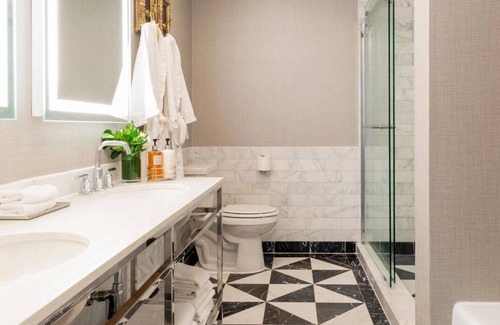 Norma Triangle Hotel | Penthouse View, Four Spacious Units in West Hollywood! Rooftop Heated Pool!