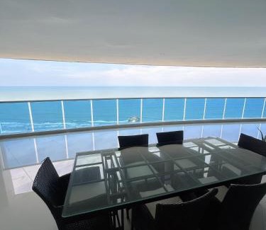 Crespo Apartment | Penthouse vista panoramica frontal al mar 450 mts2