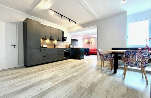North Tolkewitz/Seidnitz Apartment | Penthouse W46 in Dresden - Saniert, Zentral, bis 6 Personen!