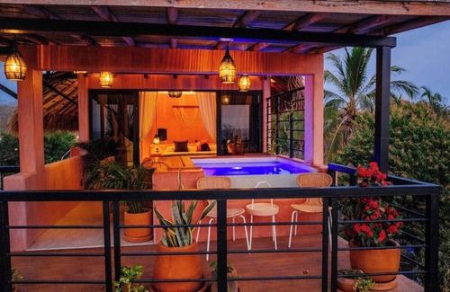 Barra de Colotepec Villa | Penthouse with pool & ocean view
