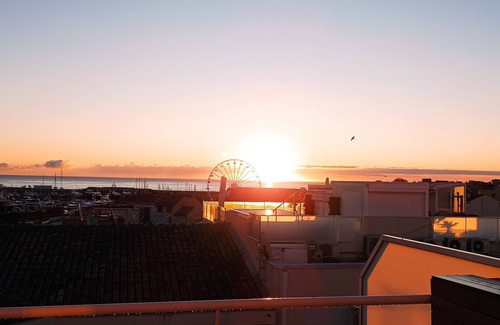 Antibes City Centre Apartment | Penthouse with extraordinary view: sea and mountains port Vauban Cap d'Antibes