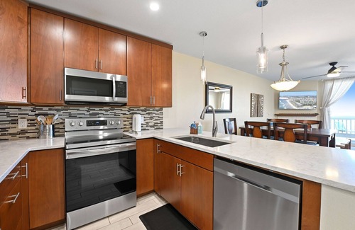 Townsite Condo | Penthouse with Ocean view from the upper balcony - B314 North Coast Village