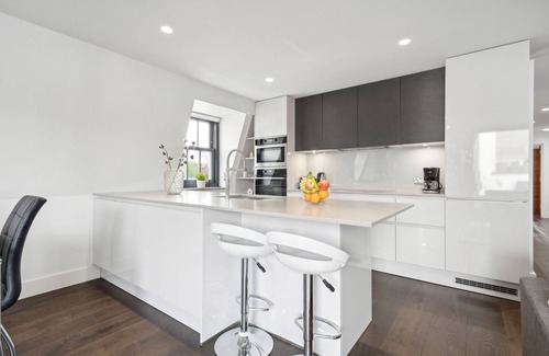 Fitzrovia Apartment | Penthouse with Private Terrace in the Heart of Soho - Fitzrovia - 2BR 2BA Flat