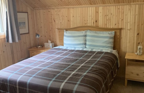 Pentwater Cottage | Pentwater On-Beach with Private Beach and the Areas’s Best Views