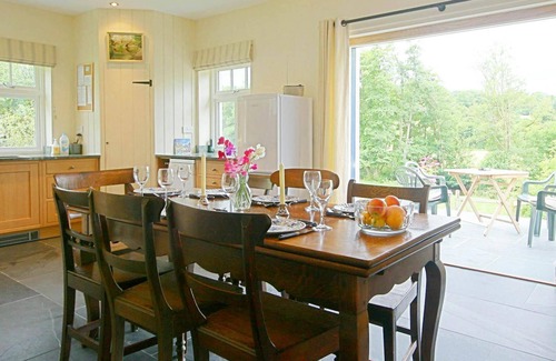 Nevern Cottage | Penwaun, Newport - Three Bedroom Cottage, Sleeps 8