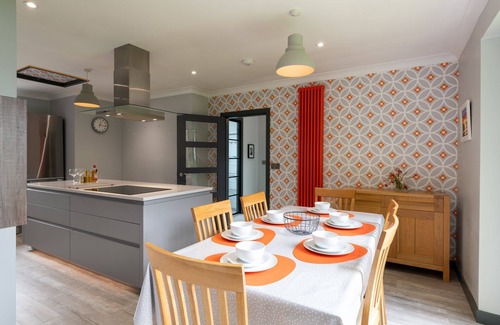 Llanfairpwllgwyngyll House | Penyrorsedd : Modern 3‑Bed Cottage with Snowdonia Views in Star | Managed by Anglesey Holiday Lettin