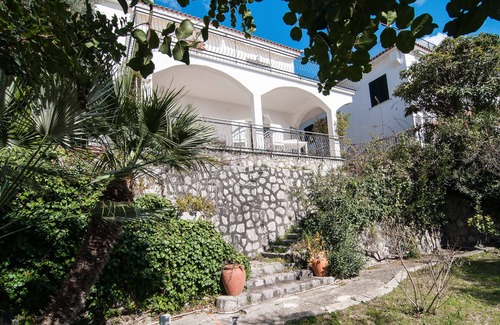 Sirenuse House | Peony apartment in Nerano with amazing sea view
