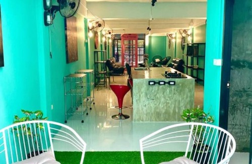 Su Thep House | people pay a premium to stay in this postal code
