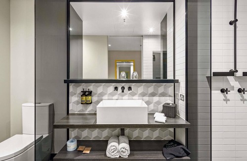 Docklands Hotel | Peppers Docklands Melbourne