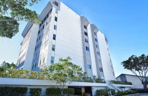 Siesta Key Condo | Peppertree #206nBeautiful 2-bdrm, 2 bath condo on World Famous Siesta Key Beach