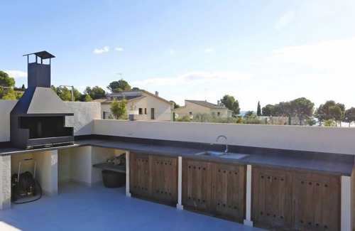 L'Ampolla House | Perales by Interhome