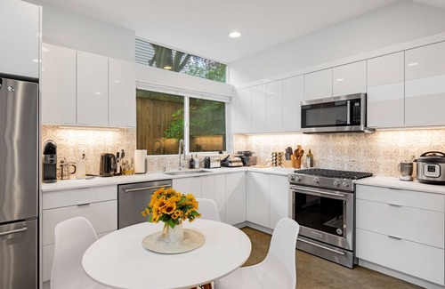 Broadway House | Perch - Capitol Luxe F | Prime Location in Cap Hill | Walk Score 96