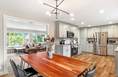 Grass Lawn House | Perch - Spacious 4-Bed Home w/Office, Gym & Yard