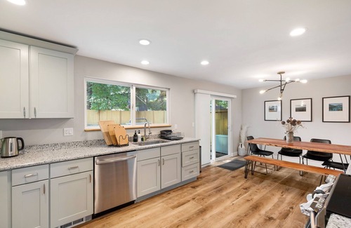 Grass Lawn House | Perch - Spacious 4-Bed Home w/Office, Gym & Yard