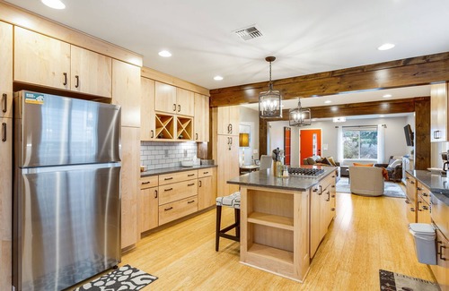 Mid-Beacon Hill House | Perch - Stay in our chic house, stroll to Columbia City, or hop on the light rail to downtown!