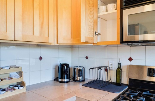 North Queen Anne House | Perch - Walk to Lake Union! Spacious 3BR/3.5BA w/ Garage