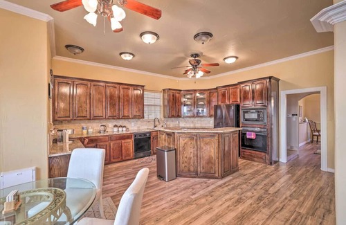 River Oaks House | Perched atop a bluff overlooking the expansive views! Near Stockyards, Dickies