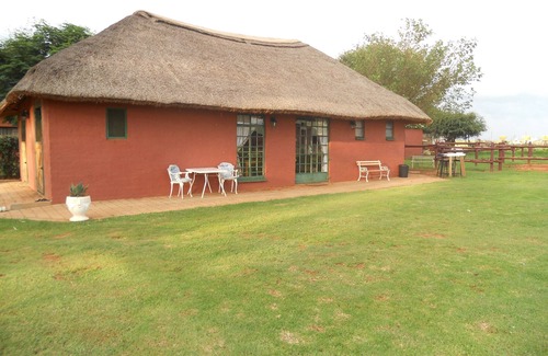 Nietverdiend Cabin | Perdehoek Wedding Venue and accommodation