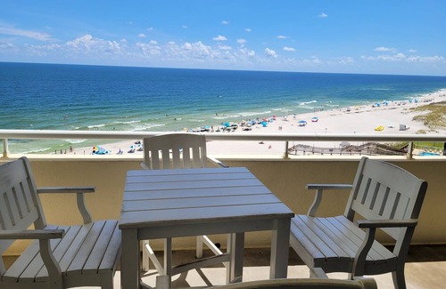 Ono Island Condo | PERDIDO SUN- 8th Floor on the Gulf! Gorgeous Views-steps from the Beach