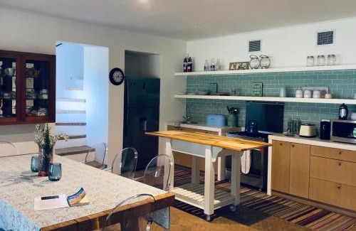 Prince Albert Apartment | Peredraai