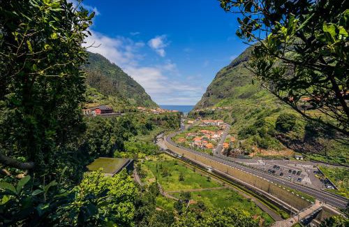 Sao Vicente Ski Chalet | Pereira Place - Cottage