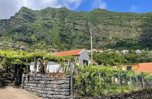 Sao Vicente Ski Chalet | Pereira Place - Cottage