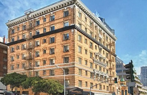 Chinatown Hotel | Perfect 1 Bedroom Suite in the Heart of SF!