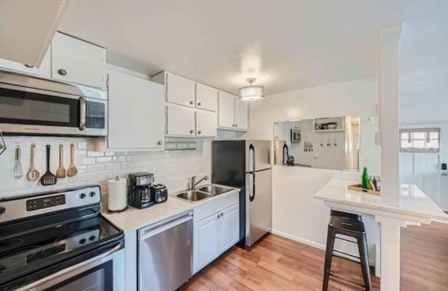 Noble Park Apartment | Perfect 2 BDR/1BA in Boulder with Office Space