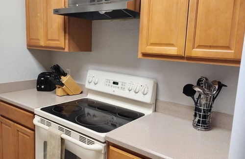 Florida Central Atlantic Coast House | Perfect 2 beds, 2 bath condo on the first floor at walking distance from #EPIC