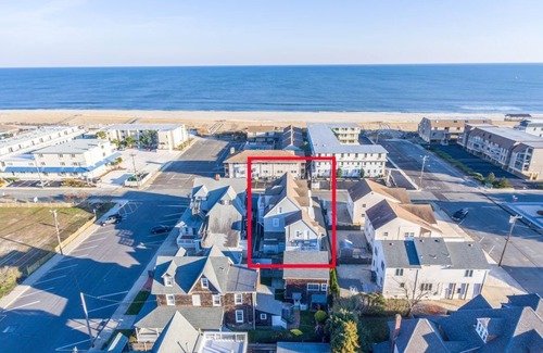 Beach Haven Condo | Perfect 2 BR Condo Half Block From Beach In The Heart Of Beach Haven