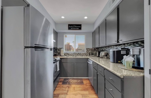 Tempe House | Perfect 3/2 Patio Home! Pool Close! Private Courtyard!