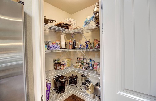 Columbia Falls House | Perfect 3b/3b townhome in Meadowlake with summer hot tub and pool!