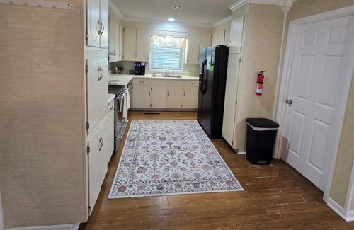 Pansey House | Perfect and convenient location. Many amenities.