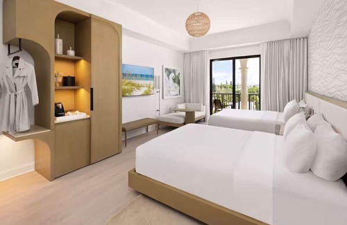St. Pete Beach Hotel | Perfect Beach Getaway! Balcony, Outdoor Pool, Near Pass-A-Grille Dog Beach