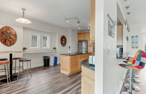 East Ocean View House | Perfect Beach Home w/Ocean Views in Norfolk! Sleeps 10!