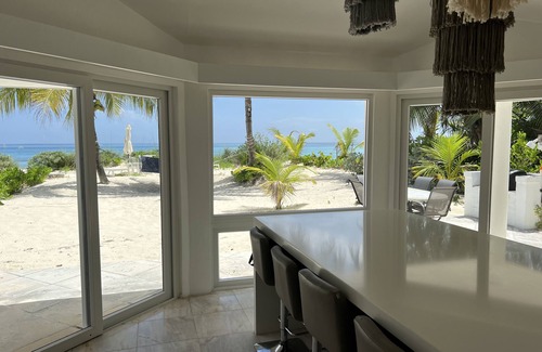 Westwind Villa | Perfect Beachfront House