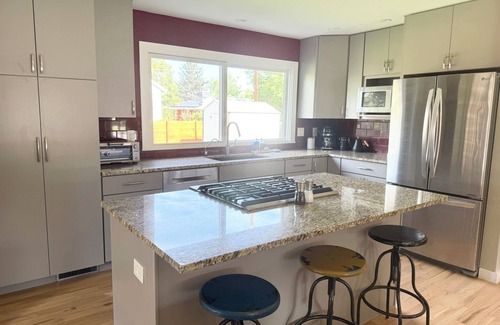 South Boulder House | Perfect Boulder getaway, ideal location with hiking & biking right out the door!