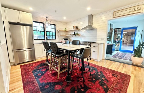 Travis Heights House | Perfect Bungalow Oasis w/Heated Pool in – Just Steps from South Congress!
