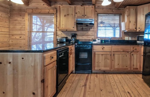 Pine Mountain Cabin | Perfect cabin for large families