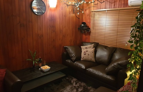 Mount Eliza Cottage | Perfect Cosy Retreat Cottage Russki Country Sauna & Spa Cottage Hut