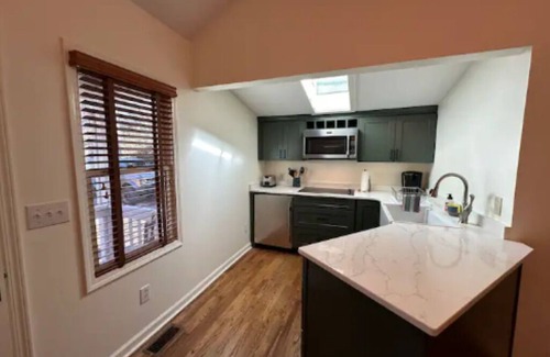 Highlands House | Perfect cottage getaway 10 min walk into townn