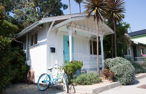 Lower State House | Perfect cozy and comfortable getaway two blocks from Oldtown State Street!