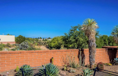 Continental Vistas House | Perfect Desert Escape