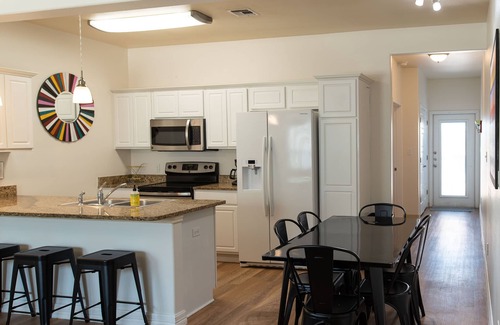 Corpus Christi House | Perfect Family Area! Relaxing-private gate to heated pool. Close to ocean!