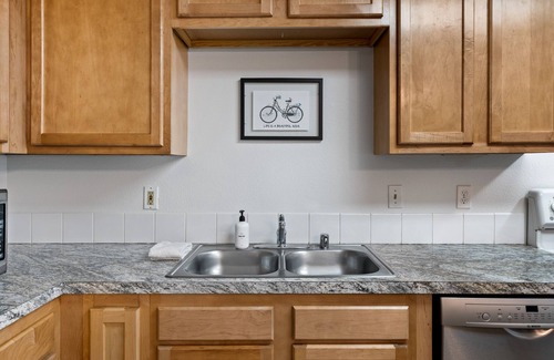 Vancouver House | Perfect Family and Pet Friendly Home Near PDX