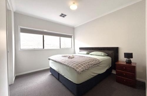 Kalkallo House | Perfect Family Home w Garage Near Parks & Donnybrook