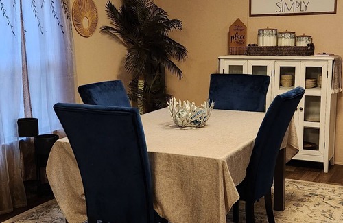 Tuskegee House | Perfect family retreat in Tuskegee Alabama.