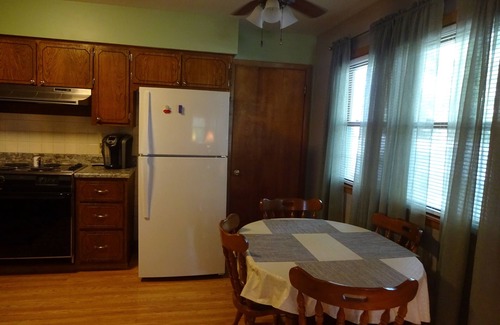 Omaha House | Perfect Family Vacation Home Or Cozy Getaway Located in South Omaha