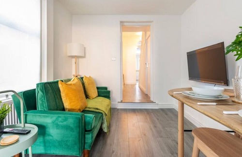 Gillingham House | Perfect for Contractors working away from home.
